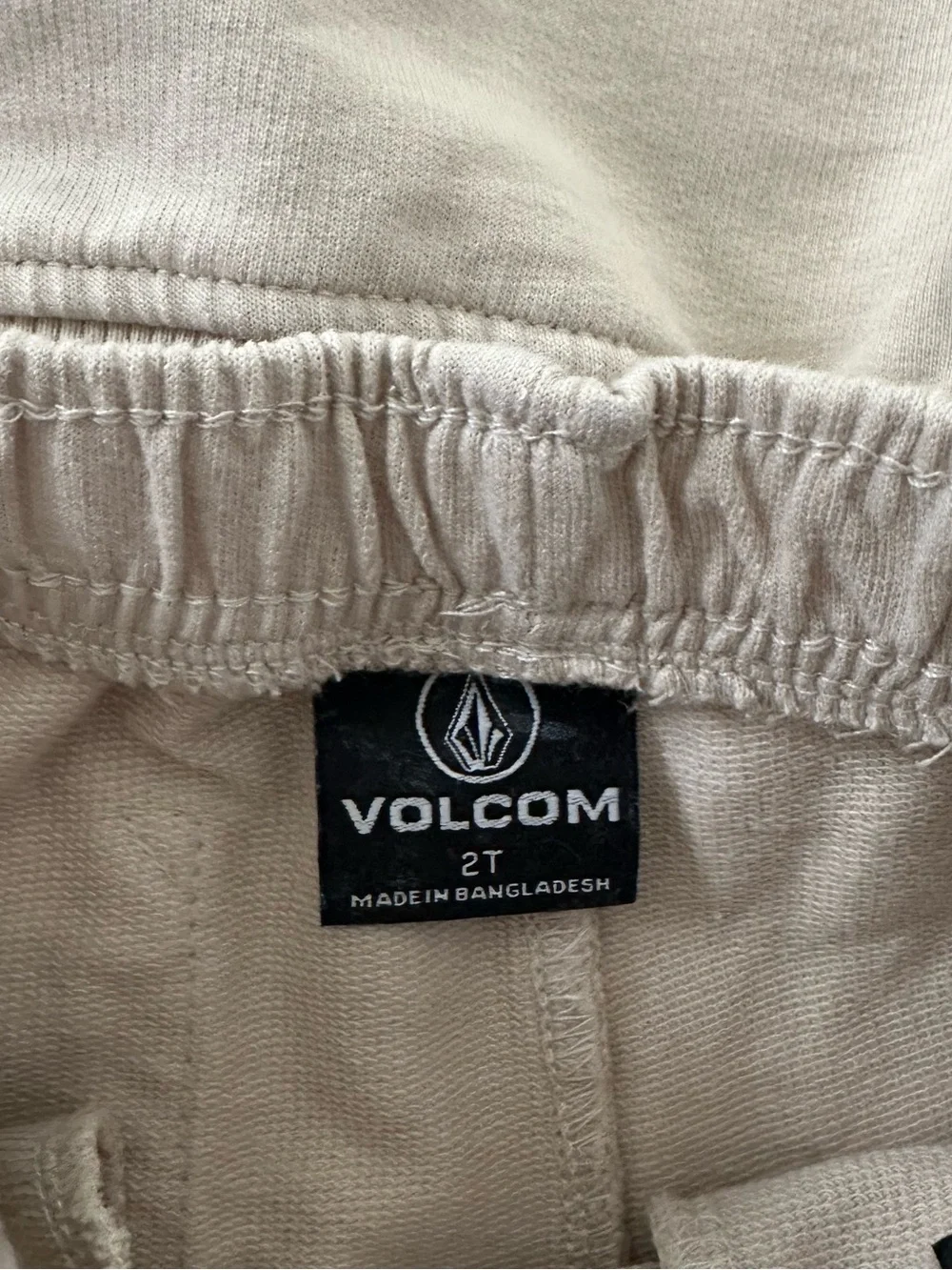 Volcom never worn